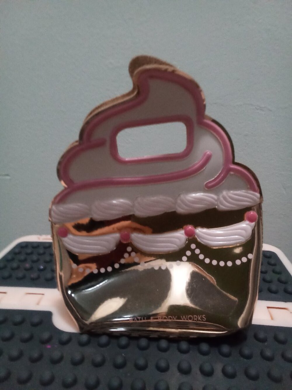 Bath & Body Works Metallic Rose Gold & Pink Cupcake Cosmetic Bag Purse